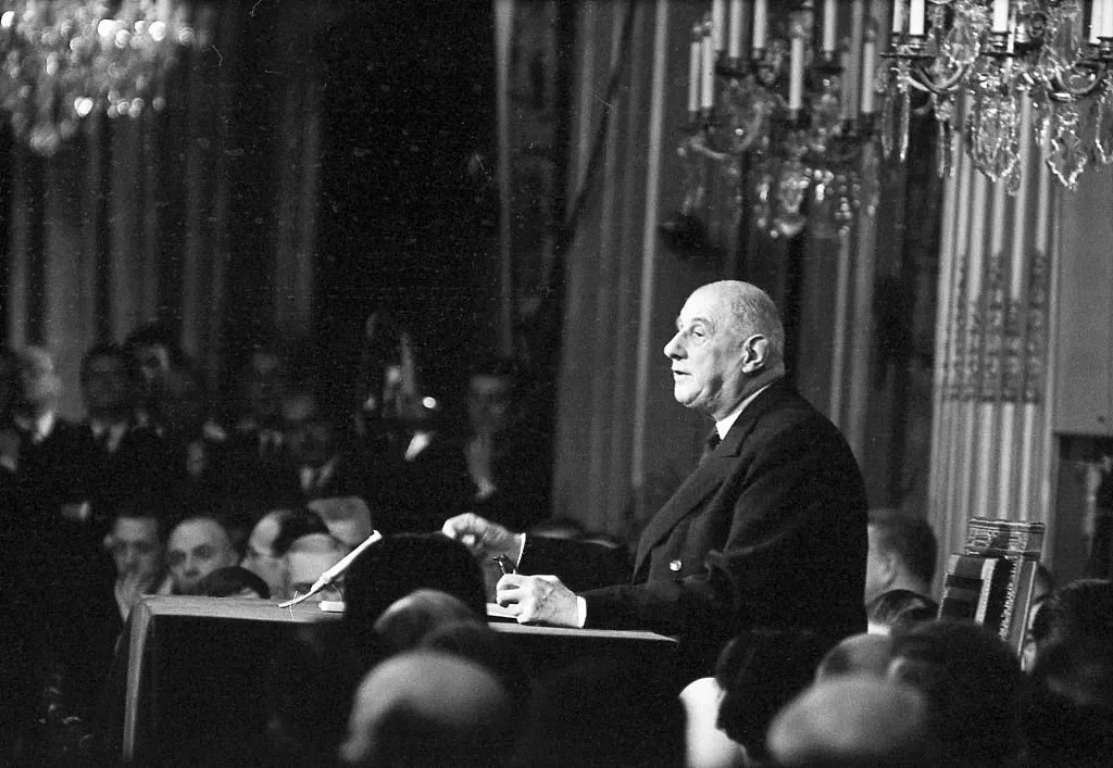 ▎ 1963年1月14日，戴高乐在巴黎举行记者招待会，反对英国进入共同市场组织。
