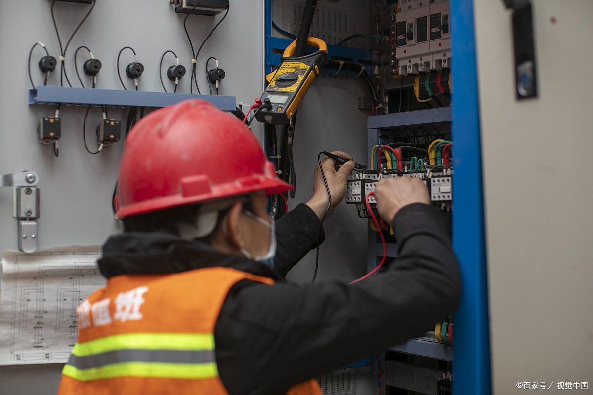 学电工出路多，电工出国打工：需要了解的事情和注意事项