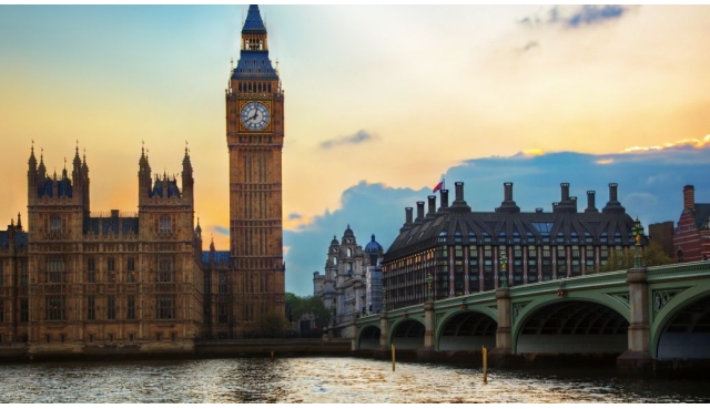 英国短硕和澳洲两年制哪个更好