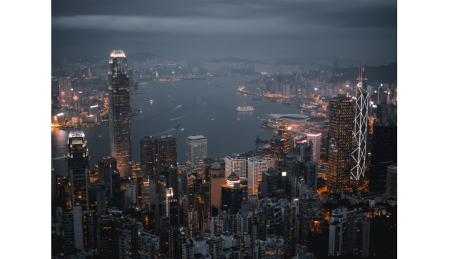 最具有赚钱潜力的时代，从充满危机时代开始