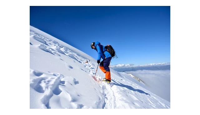 轻易负债人贴上“老赖”标签，负债后在职场中举步维艰